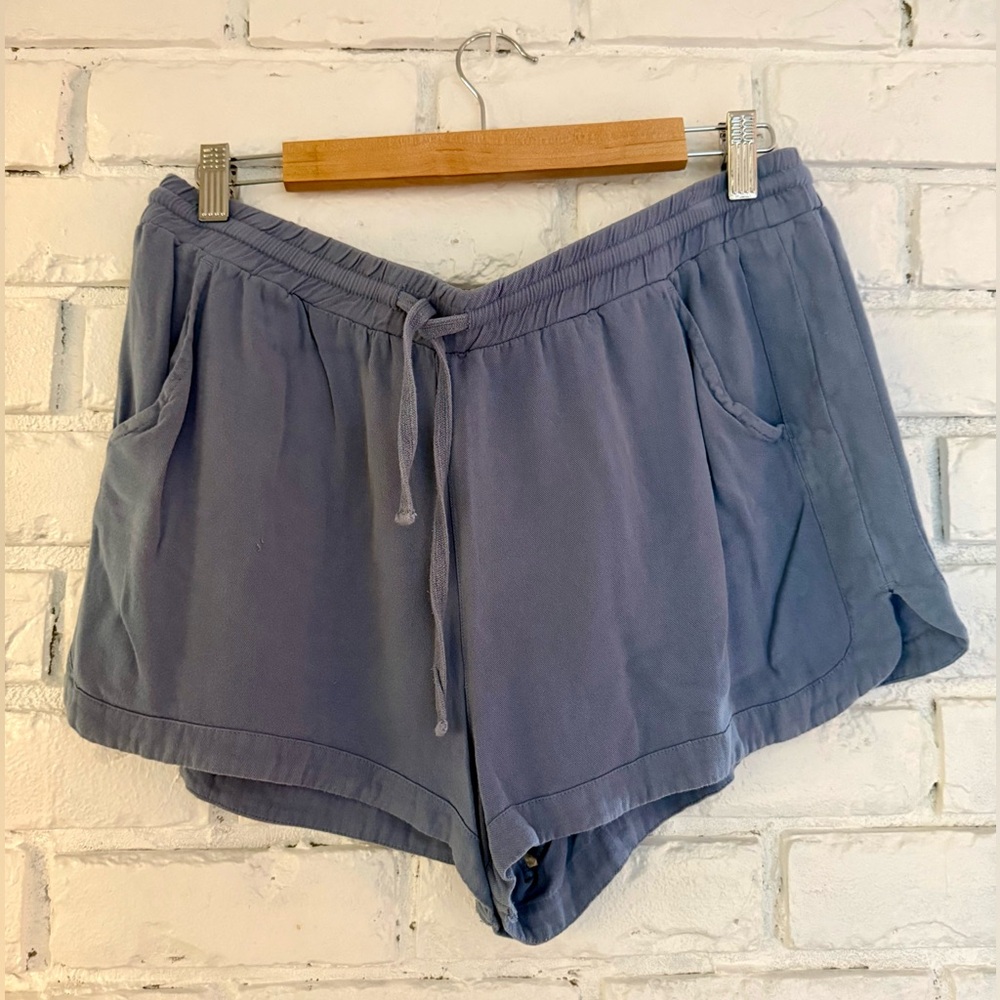 Women’s Drawstring Lounge Shorts in Dusty Blue